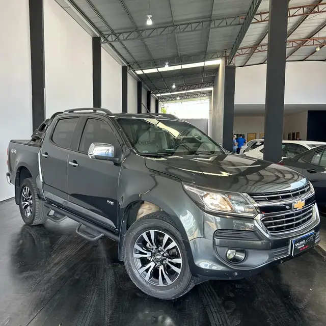 Carro Chevrolet S10 Cabine Dupla 2018 S10 2.5 ECOTEC SIDI LTZ 4WD (Cabine Dupla) (Aut)
