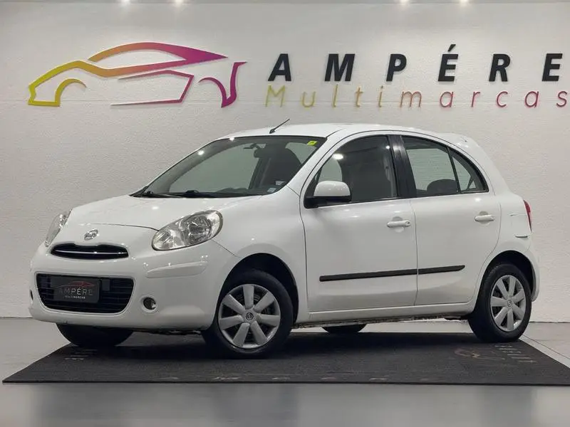Nissan March 1.0 16V (Flex)