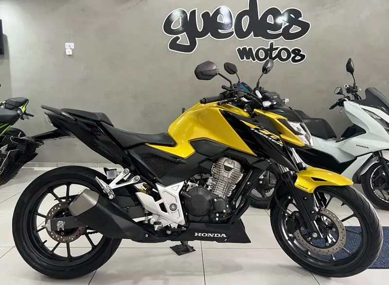 Honda CB 300F Twister (ABS)