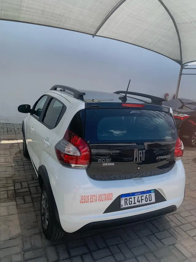 Carro Fiat Mobi 2022 Trekking 1.0 (Flex)