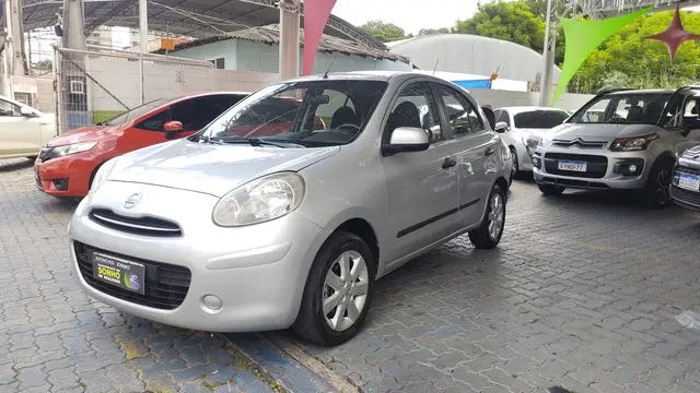 Carro Nissan March 2012 1.6 16V SV (Flex)