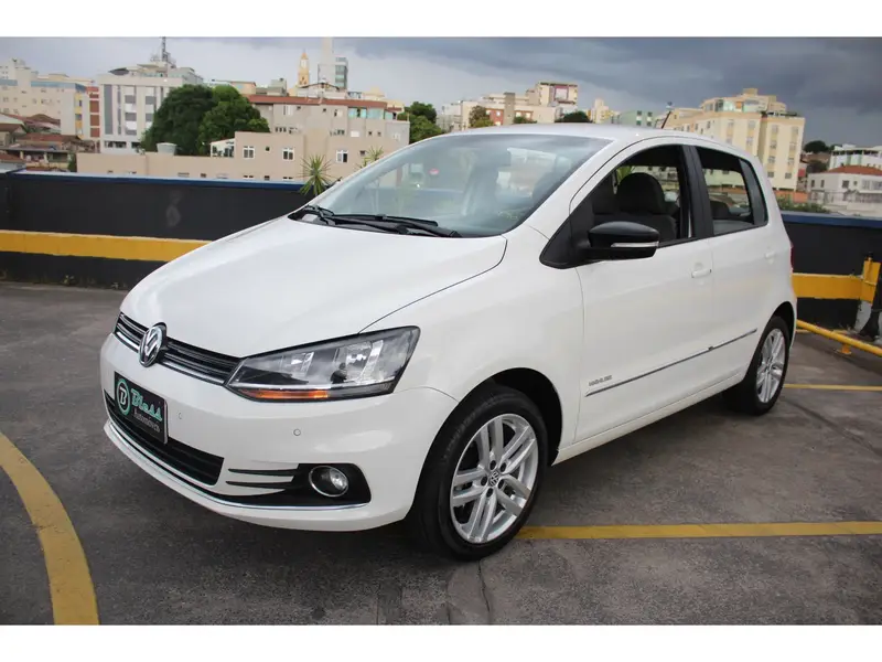 Volkswagen Fox Highline I-Motion 1.6 16v MSI (Flex)