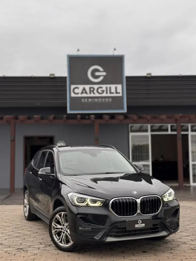 Carro BMW X1 2021 sDrive20i 2.0 Turbo (Aut.)