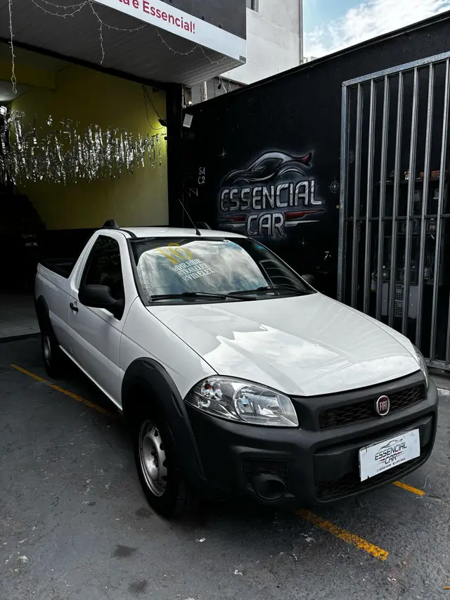 Carro Fiat Strada 2016 Working 1.4 (Flex)