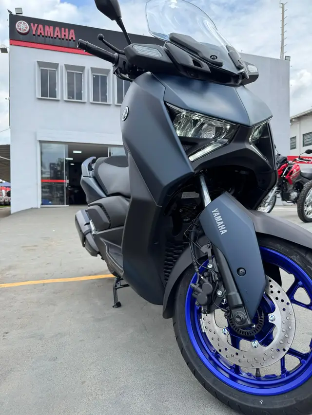 Carro Yamaha XMax 2025 250 Connected