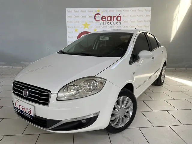 Carro Fiat Linea 2016 Essence 1.8 16V (Flex)