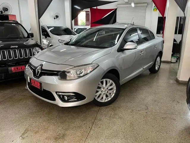 Carro Renault Fluence 2017 2.0 16V Dynamique (Flex)