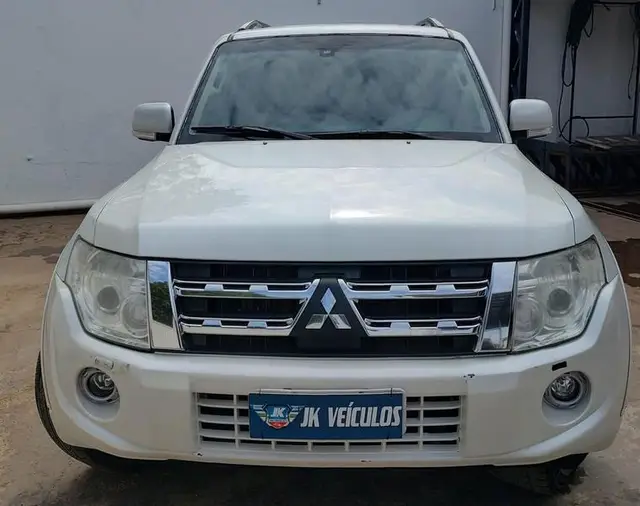 Carro Mitsubishi Pajero Full 2014 3.8 V6 5D HPE 4WD