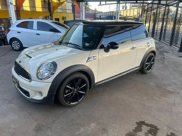 Carro MINI Cooper 2012 S 1.6 16V Turbo (aut)