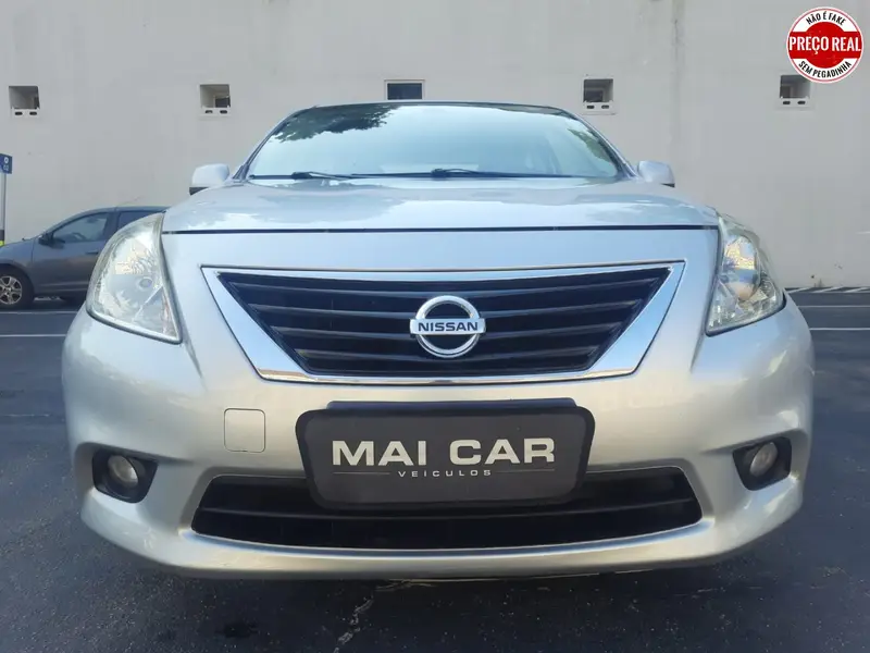 Nissan Versa 1.6 16V SL (Flex)