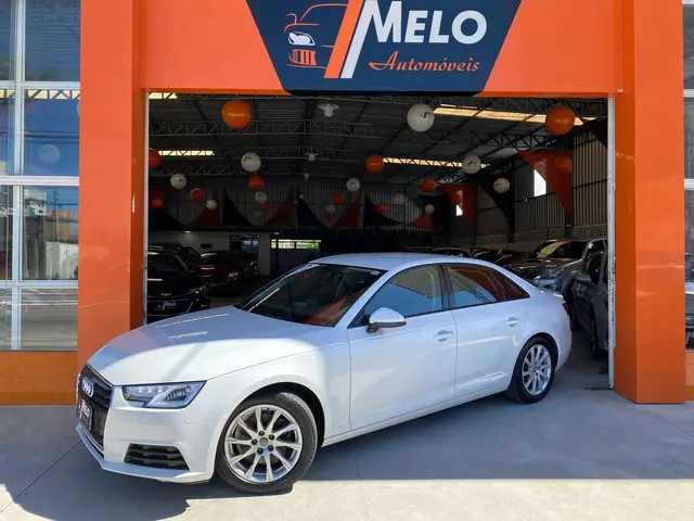 Carro Audi A4 2017 2.0 TFSI Attraction S Tronic