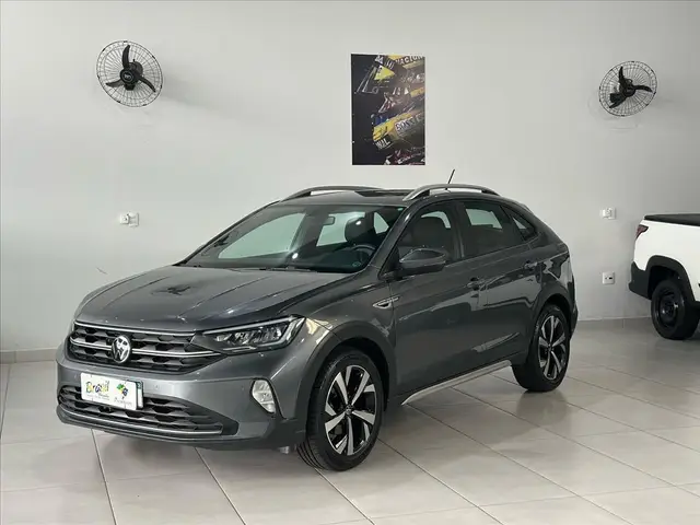 Carro Volkswagen Nivus 2024 Highline 200 TSI
