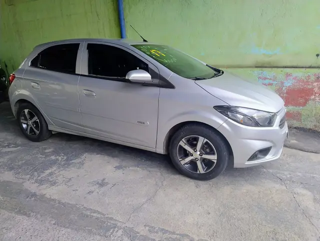 Carro Chevrolet Onix 2017 1.0 LT SPE/4