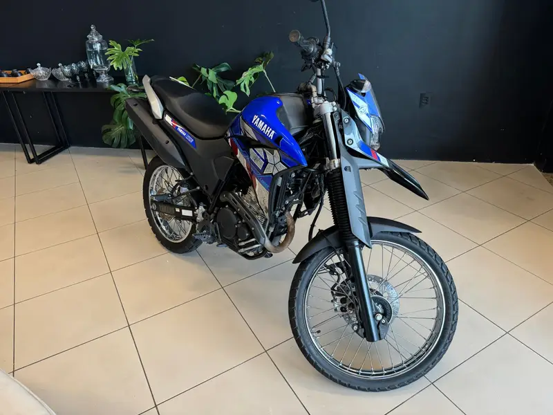 Yamaha XTZ 250 Lander Capitão América