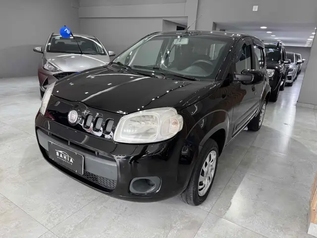 Carro Fiat Uno 2012 Attractive 1.4 8V (Flex) 4p