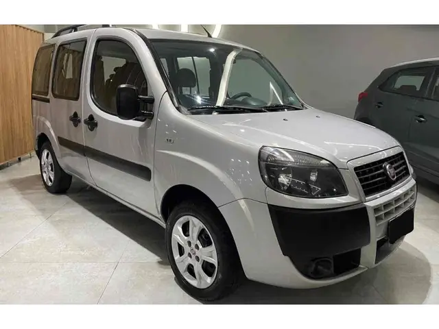 Carro Fiat Doblò 2021 Essence 1.8 16V (Flex)
