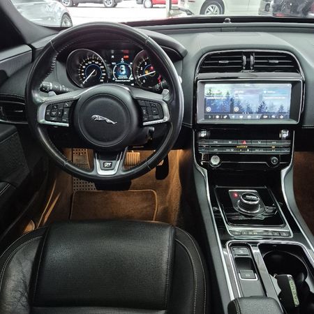 XE 2.0 R-Sport 250