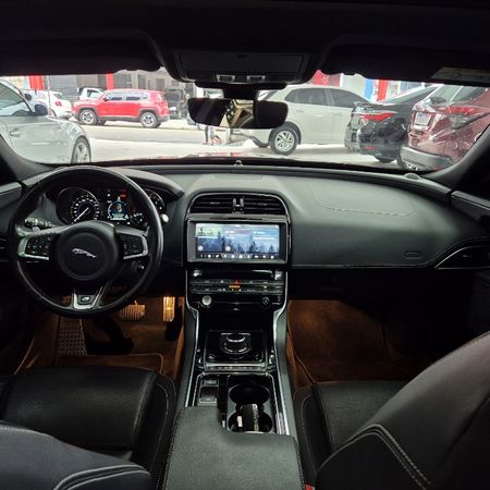 XE 2.0 R-Sport 250