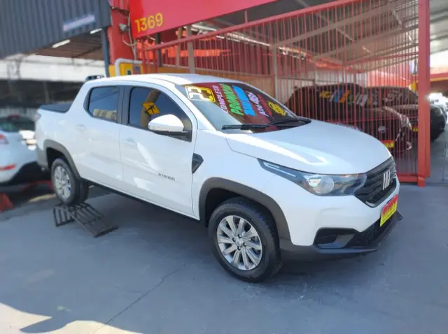 Carro Fiat Strada 2023 Freedom 1.3 CD (Flex)
