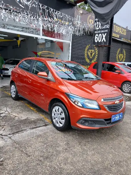 Carro Chevrolet Onix 2013 1.4 LT SPE/4