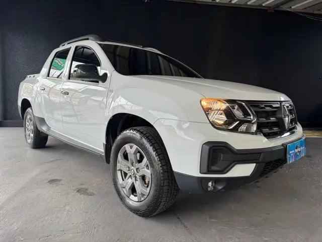 Carro Renault Oroch 2023 Intense 1.6 (Flex)