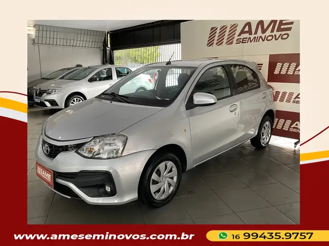 Carro Toyota Etios Sedan 2018 XLS 1.5 (Aut) (Flex)