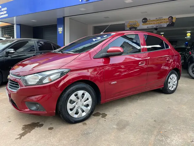 Carro Chevrolet Onix 2017 1.0 LT SPE/4