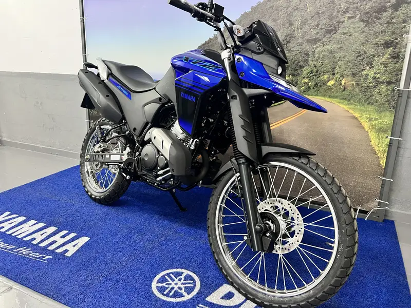 Yamaha XTZ 250 Lander Connected