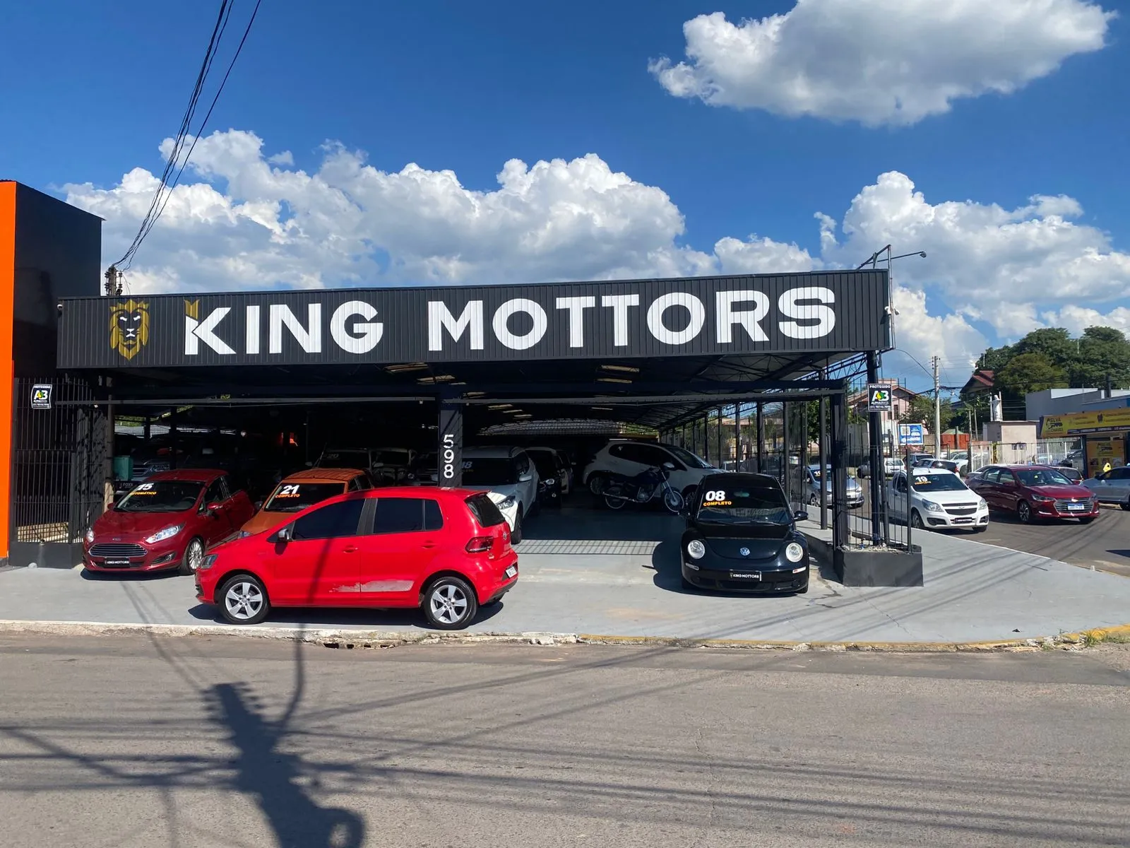 Fachada da loja Veículos à venda em KING MOTTORS  - Sapucaia do Sul - RS | Mobiauto