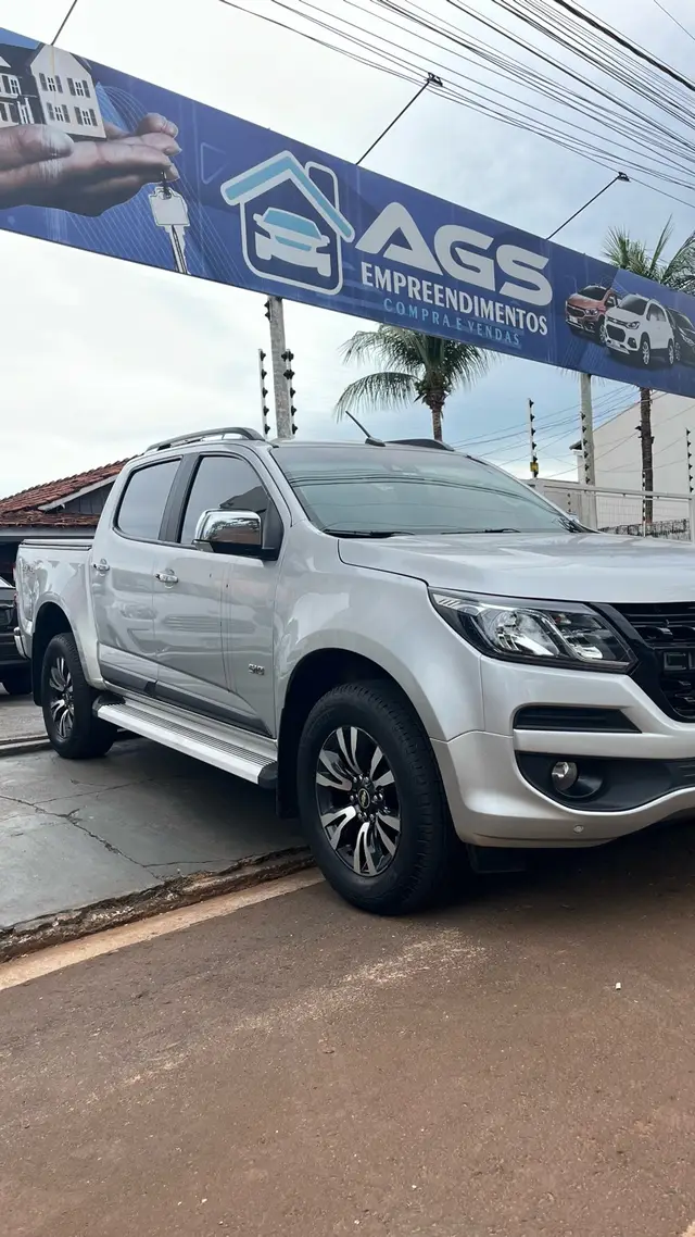 Carro Chevrolet S10 Cabine Dupla 2018 S10 2.5 ECOTEC SIDI LTZ 4WD (Cabine Dupla) (Aut)
