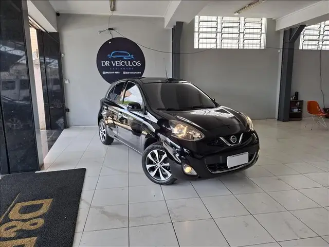 Carro Nissan March 2017 1.6 16V SL CVT (Flex)