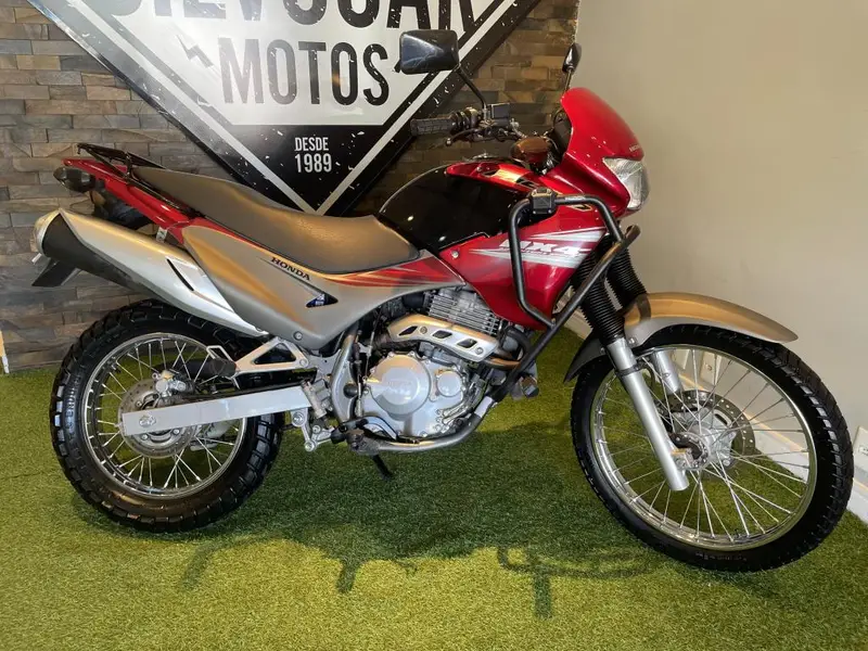 Honda NX 4 Falcon 400