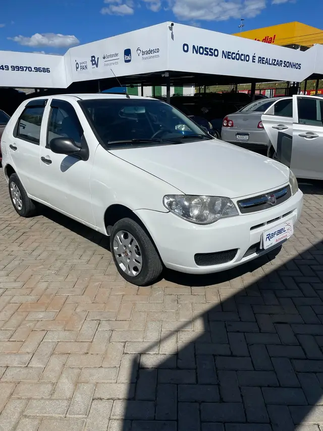 Carro Fiat Palio 2014 Fire 1.0 8V (Flex) 4p