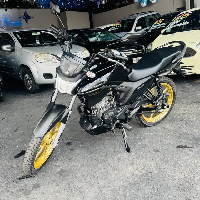 Moto Yamaha YBR 150 Factor 2025 DX