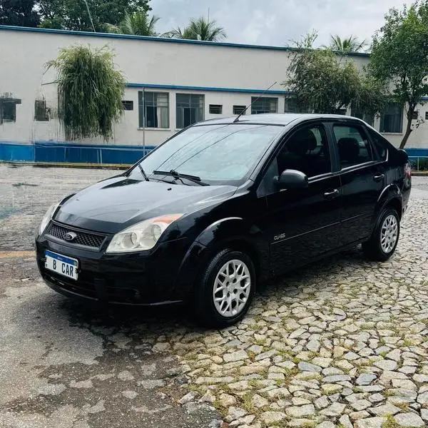 Ford Fiesta Sedan 1.6 (Flex)