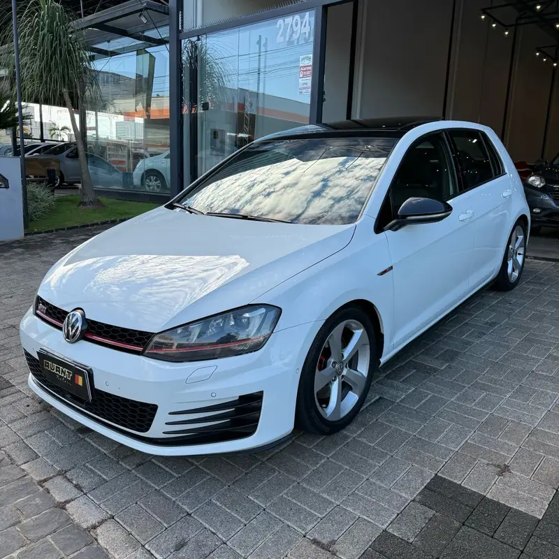 Volkswagen Golf GTI 2.0 TSi DSG