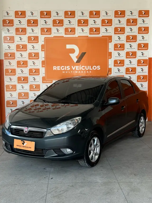 Carro Fiat Grand Siena 2015 ESSENCE ITALIA 1.6 Flex 16V