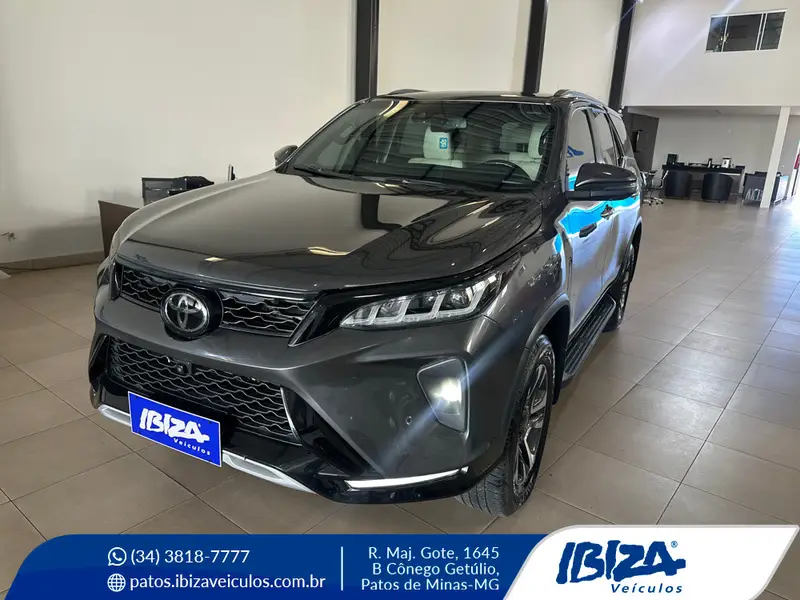 Toyota SW4 Diamond  2.8 turbodiesel 7L 4x4 (Aut)