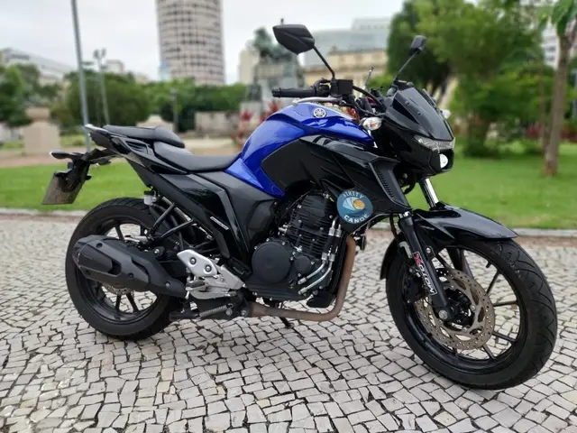 Moto Yamaha Fazer FZ25 2024 Flex