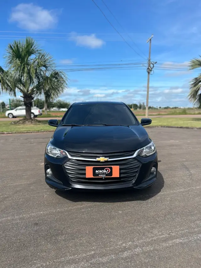 Carro Chevrolet Onix Plus 2020 1.0 LT (Flex)