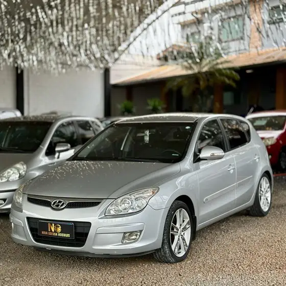 Hyundai i30 GLS 2.0 16V (aut)