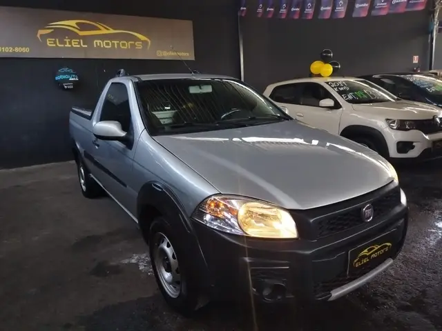 Carro Fiat Strada 2015 Working 1.4 (Flex)