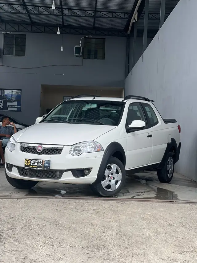 Carro Fiat Strada 2016 Trekking 1.6 16V (Flex) (Cabine Dupla)