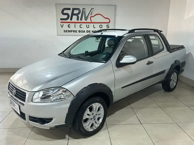 Carro Fiat Strada 2013 Working 1.4 (Flex) (Cabine Dupla)