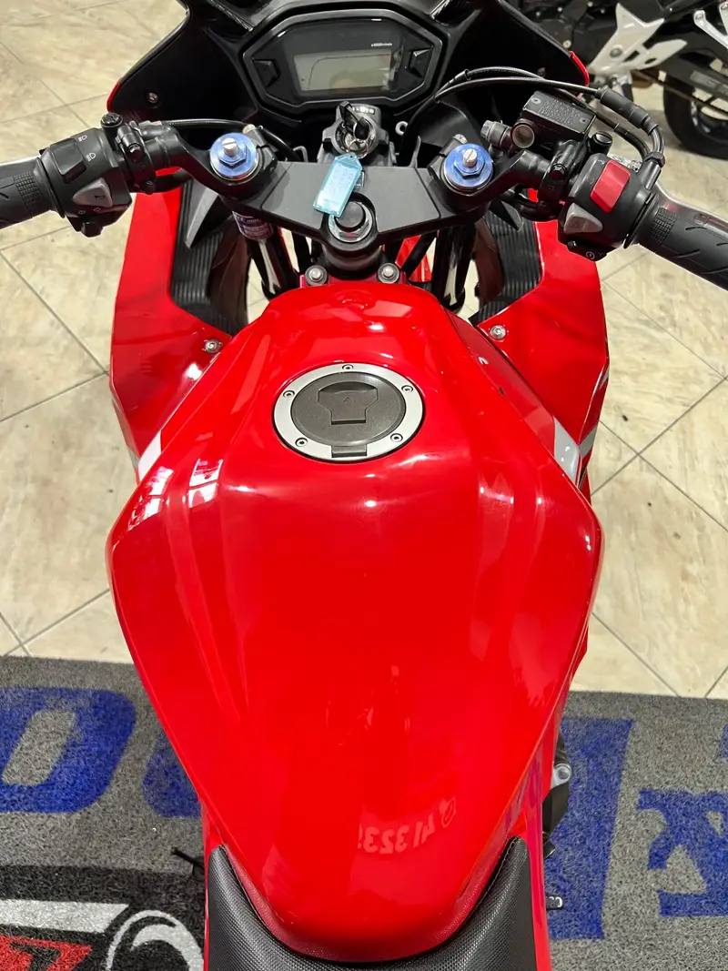 Honda R