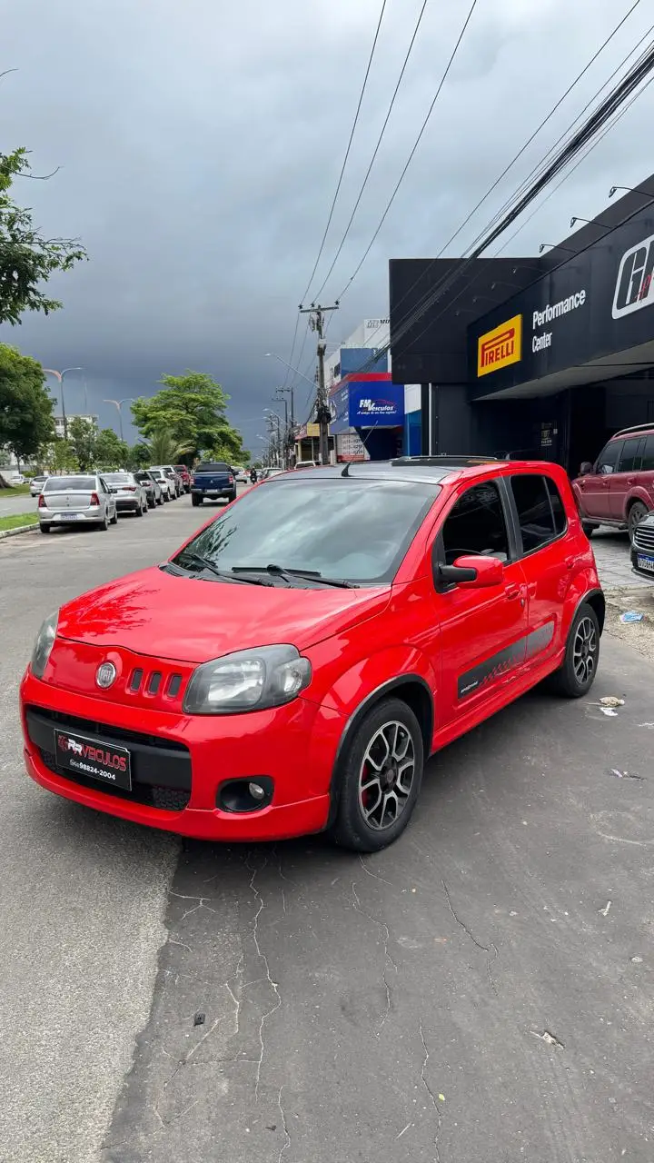 Fiat Uno Sporting 1.4 8V (Flex) 4p