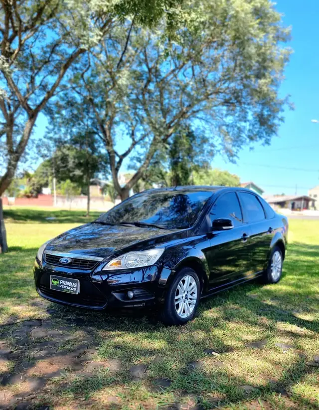 Carro Ford Focus Sedan 2013 GLX 2.0 16V (Flex)