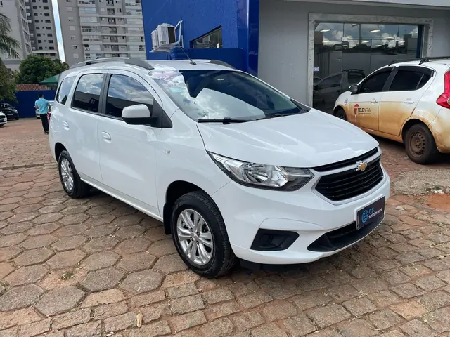 Carro Chevrolet Spin 2024 LT 1.8