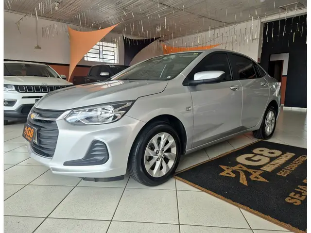 Carro Chevrolet Onix Plus 2023 LT 1.0