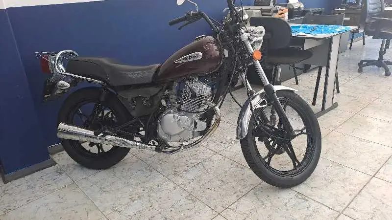 Suzuki Intruder 125